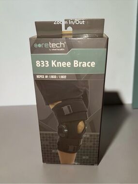 833 Universal Knee Brace Medium Like New